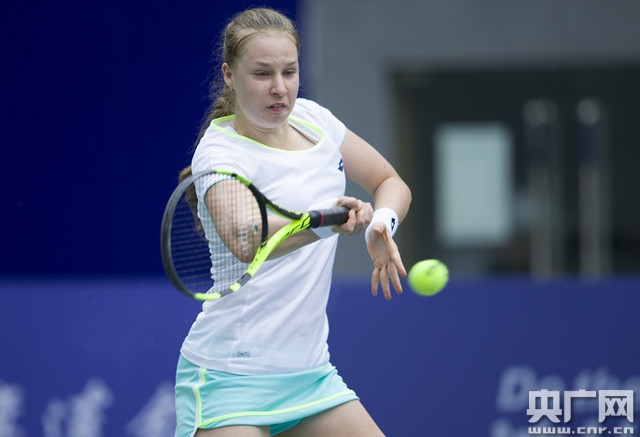 在防守端 在防守端